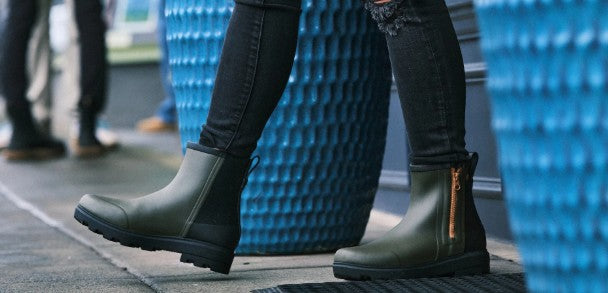 973131 Holly Rain Zip By Bogs