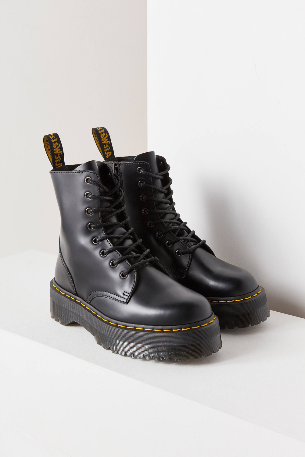 JADON 8EYE BOOT DR MART